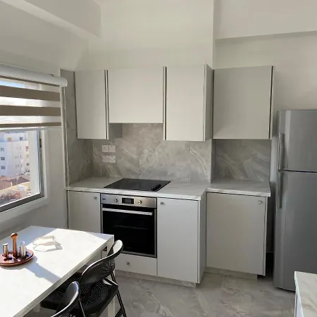 2 Bedroom In Center! 16 Никосия