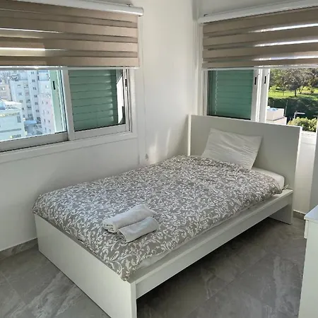 Апартаменты 2 Bedroom In Center! 16 Никосия
